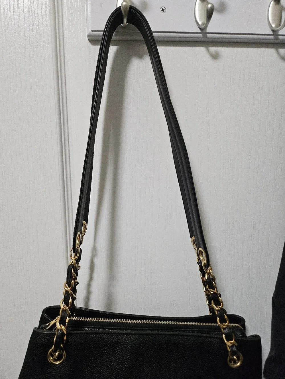 CHANEL authentic timeless